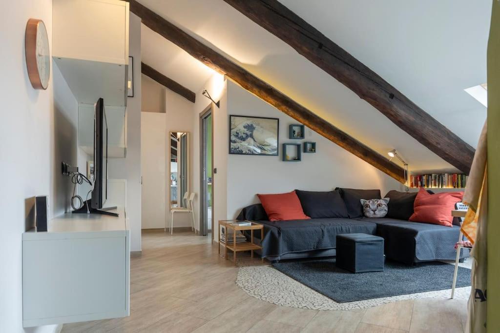 Cozy Attic In The City Center ตูริน ภายนอก รูปภาพ